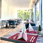Ξενοδοχείο Country Timmendorfer 4*