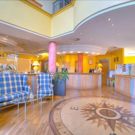 ホテル Country Timmendorfer ティメンドルファー・シュトラント