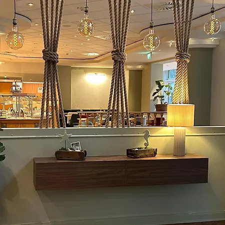 Hotel Country Timmendorfer 4*